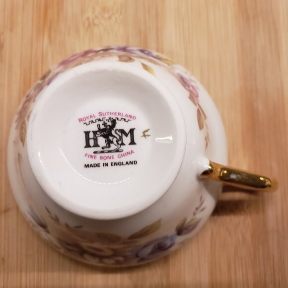 Royal Sutherland Bone China footed Teacup Blue Purple flowers gold Vtg England - Picture 6 of 6